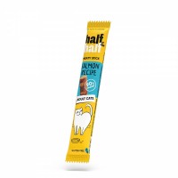 Ласощі для котів Half&Half у формі м'ясних паличок з лососем, 5 г