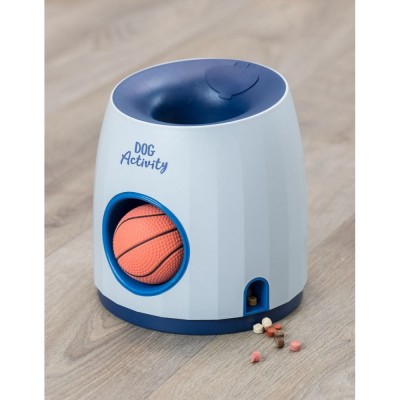 Розвиваюча іграшка Trixie Dog Activity Ball & Treat для собак, d:17х18см (пластик)